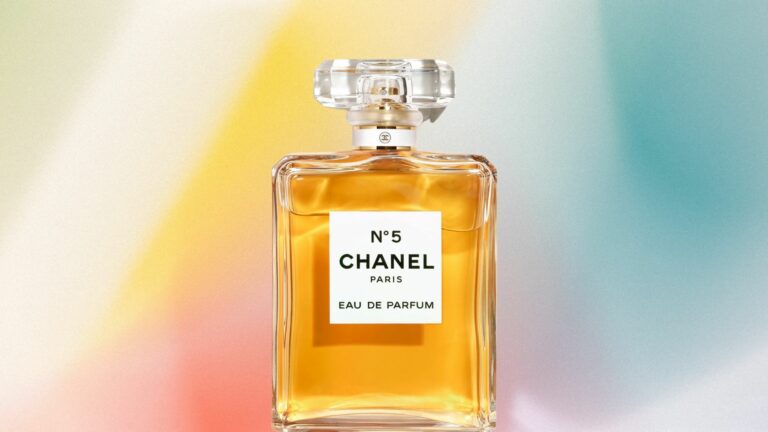 Chanel N ° 5 - The Iconic and Timeless Masterpiece