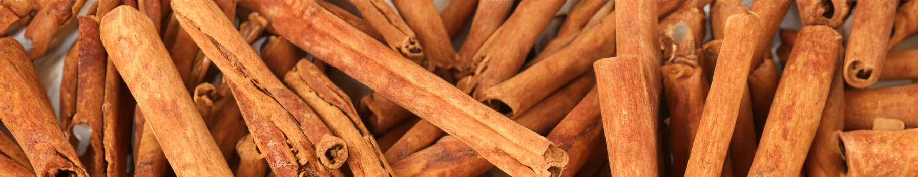 cinnamon warm aroma in perfumes