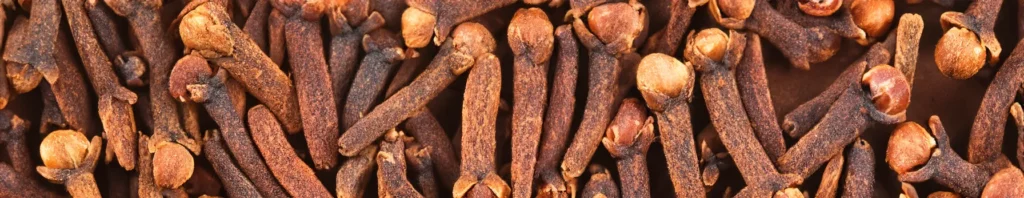 the aromatic power of clove in perfumes