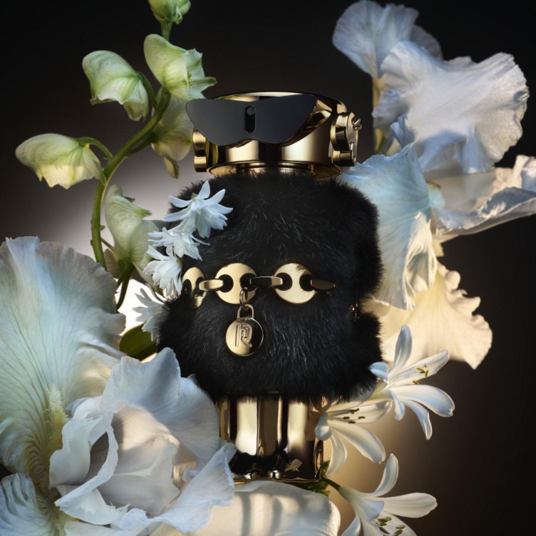 fame couture is an amber floral fragrance