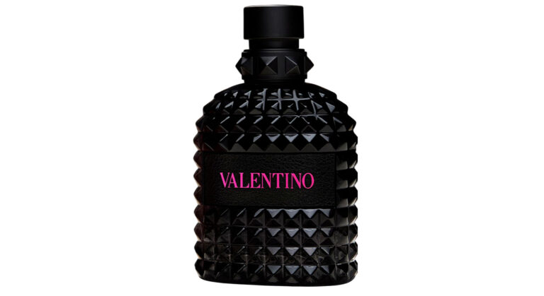 valentino born in roma extradose uomo: strength and seduction